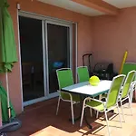 La Pinede - Confort - Piscine De Saison - 2 - Proche Et Commerces