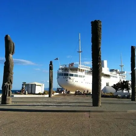 La Pinede - Confort - Piscine De Saison - 2 - Proche Et Commerces *
