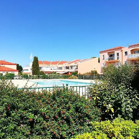 La Pinede - Confort - Piscine De Saison - 2 - Proche Et Commerces Apartment